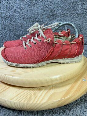 Rovers Shoes Womens Size 8.5 Leather Suede Oxford Sneaker Handmade in Portugal